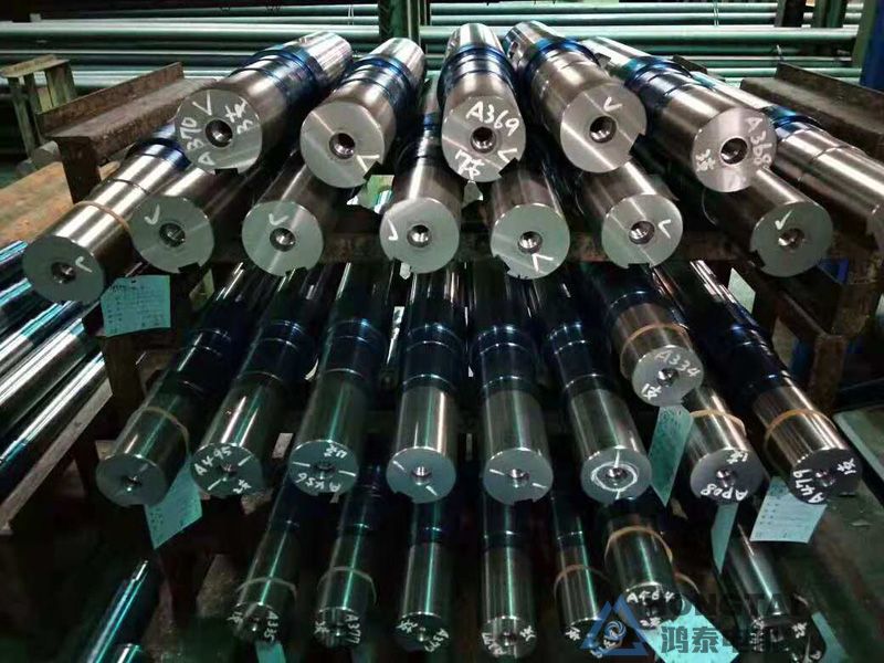 YE3-3552-2电机轴伸两端打孔、特殊法兰